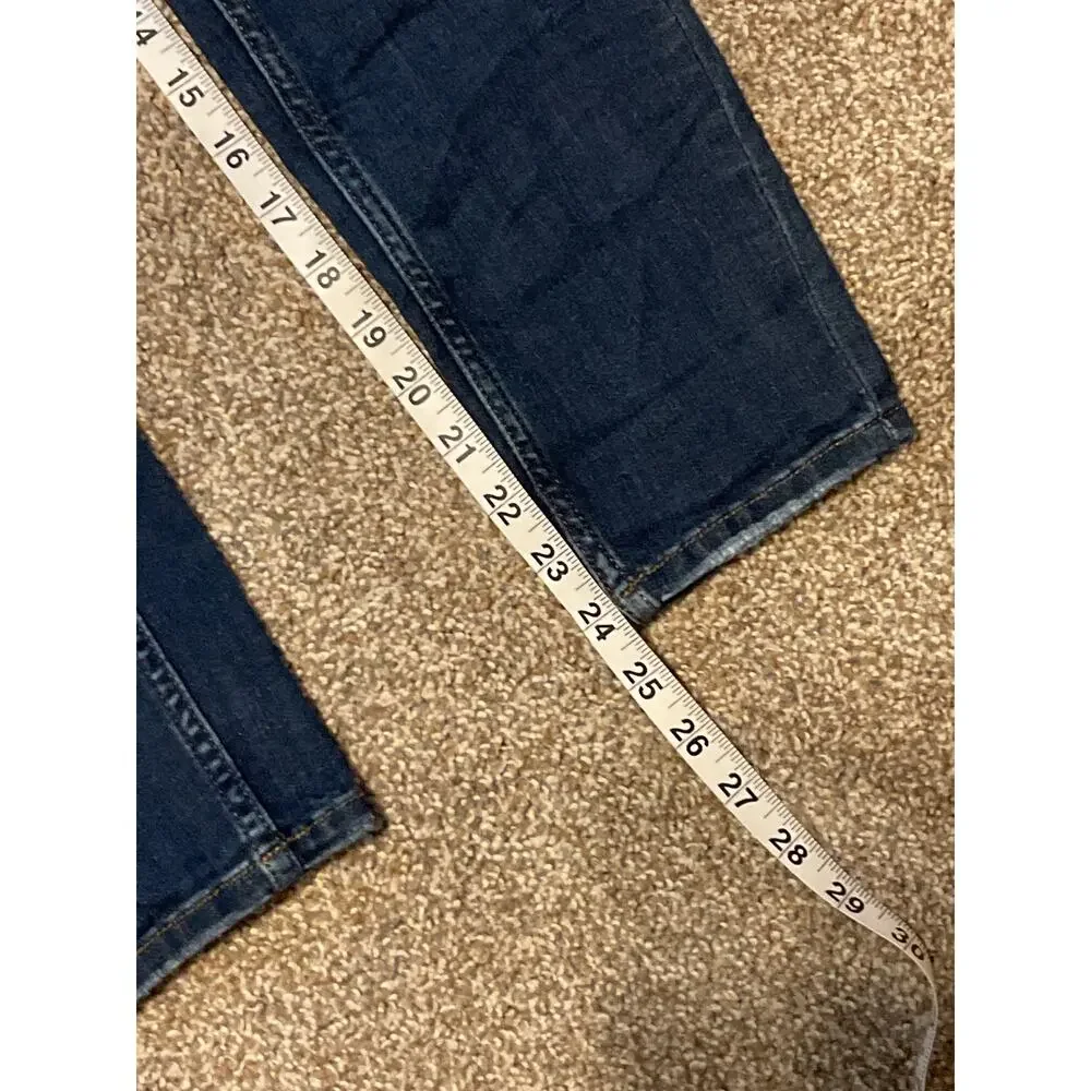 Free People Distressed Skinny Jean. Dark Wash. Size 30